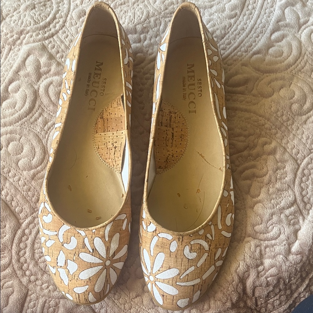 Sesto Meucci Tan Bella laser cut cork ballet flat in EUC SZ8 made in Italy